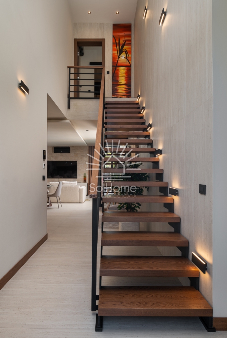 Edinstvena razkošna vila s panoramskim pogledom na morje v bližini Zadra, Hrvaška