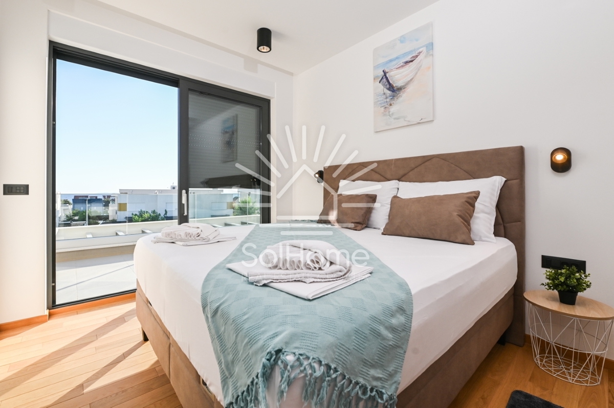 2 vrhunske luksuzne vile z bazenom in pogledom na morje