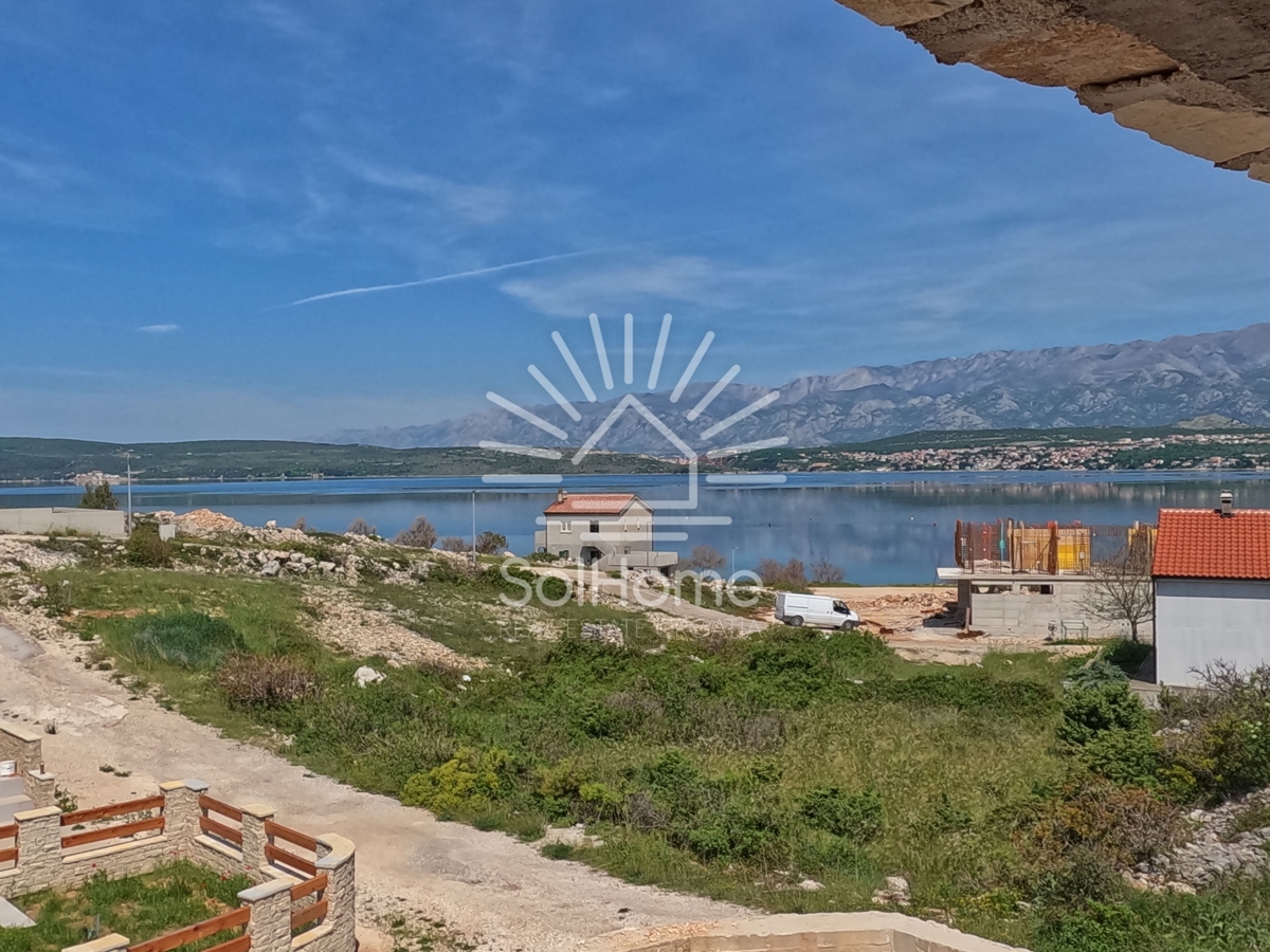 Najboljša ponudba - Moderna kamnita vila s pogledom na morje!