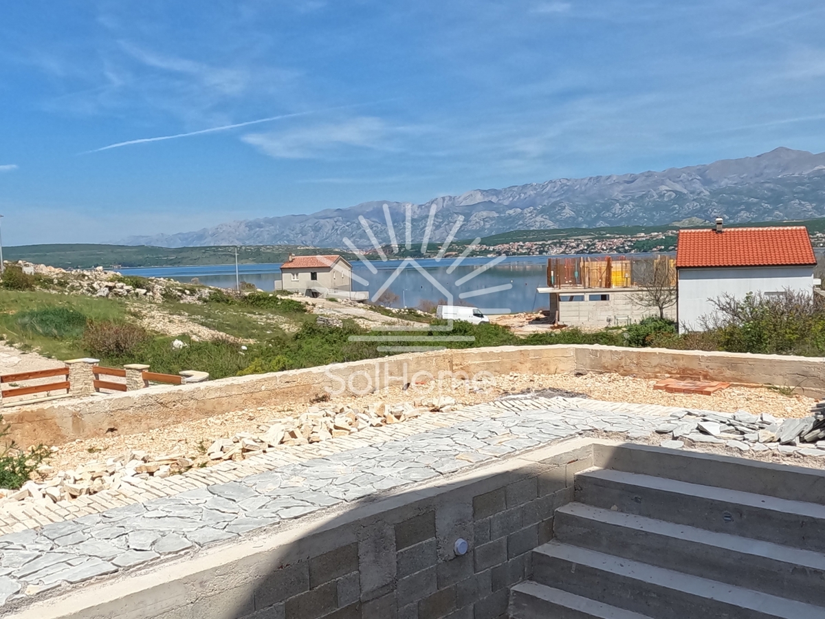 Najboljša ponudba - Moderna kamnita vila s pogledom na morje!