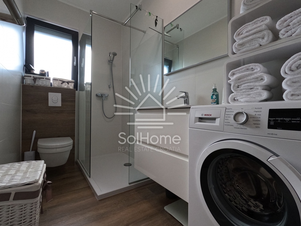 VIDEO! Apartma Prva Vrsta ob Morju - Zadar / Diklo / Hrvaška