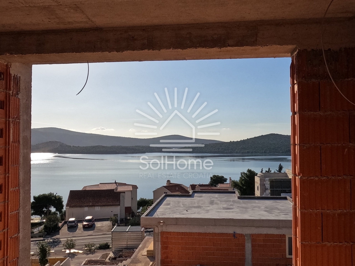 Hiše z razgledom na morje na prodaju v Šibeniku, Hrvaška