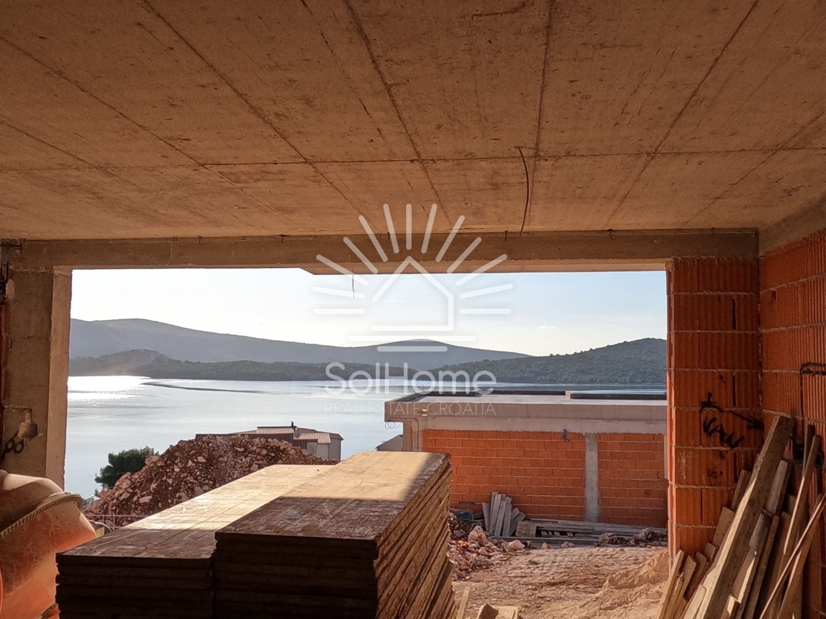 Hiše z razgledom na morje na prodaju v Šibeniku, Hrvaška