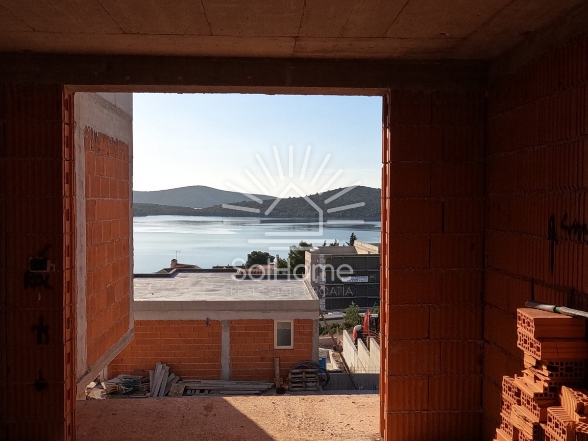 Hiše z razgledom na morje na prodaju v Šibeniku, Hrvaška