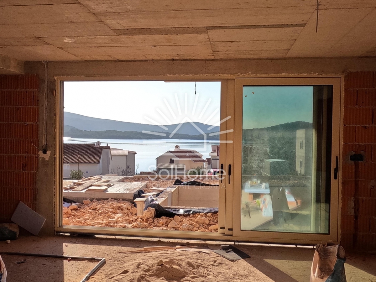 Hiše z razgledom na morje na prodaju v Šibeniku, Hrvaška