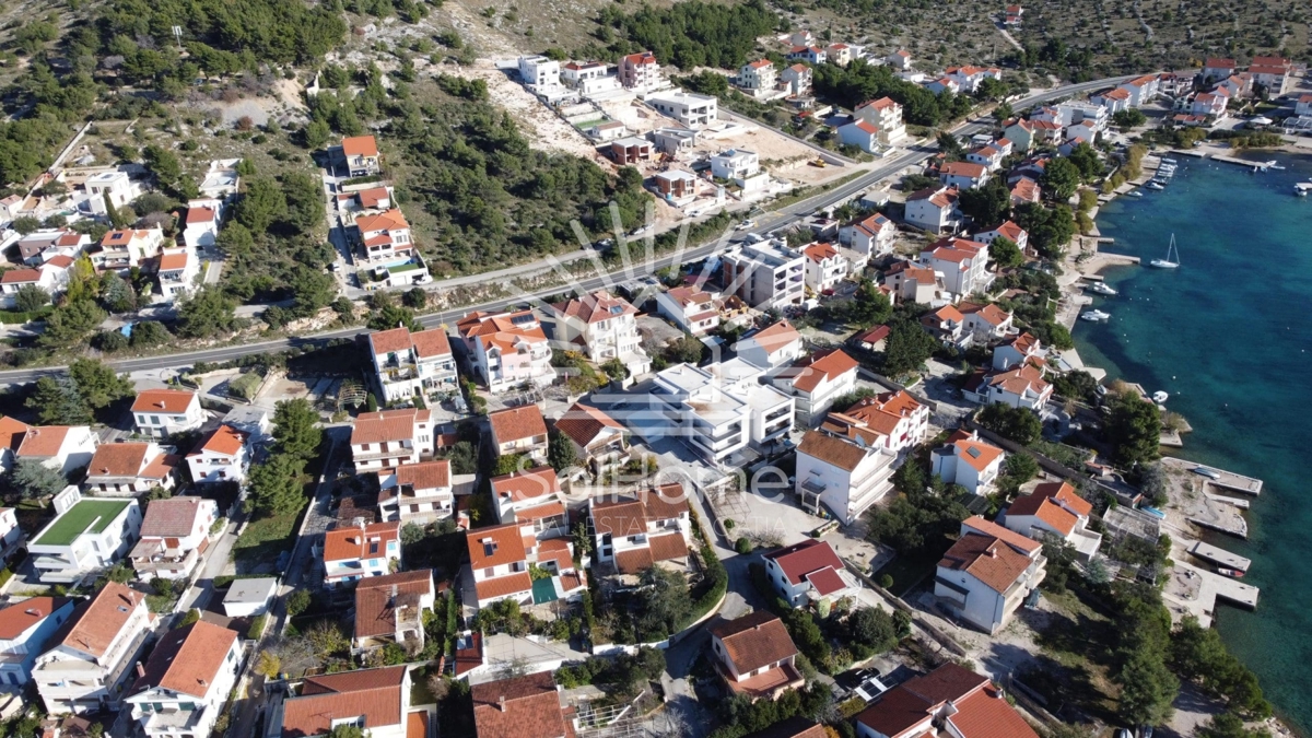 Hiše z razgledom na morje na prodaju v Šibeniku, Hrvaška