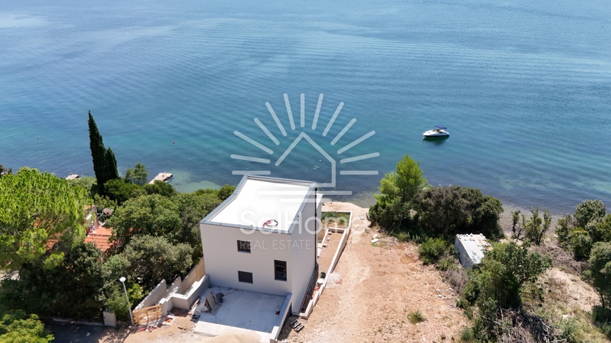 Hiša Maslenica, Jasenice, 180m2