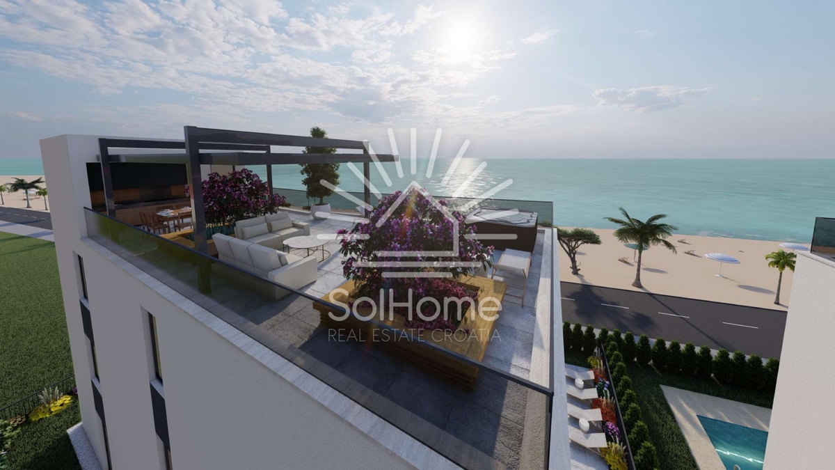 Apartmaji / Penthouse enote - Prva vrsta ob morju / V bližini Zadra