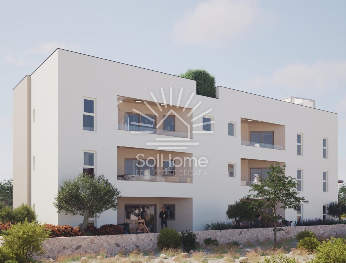 Apartmaji na oddaljenosti 30 metrov od morja v Sukošanu blizu Zadra