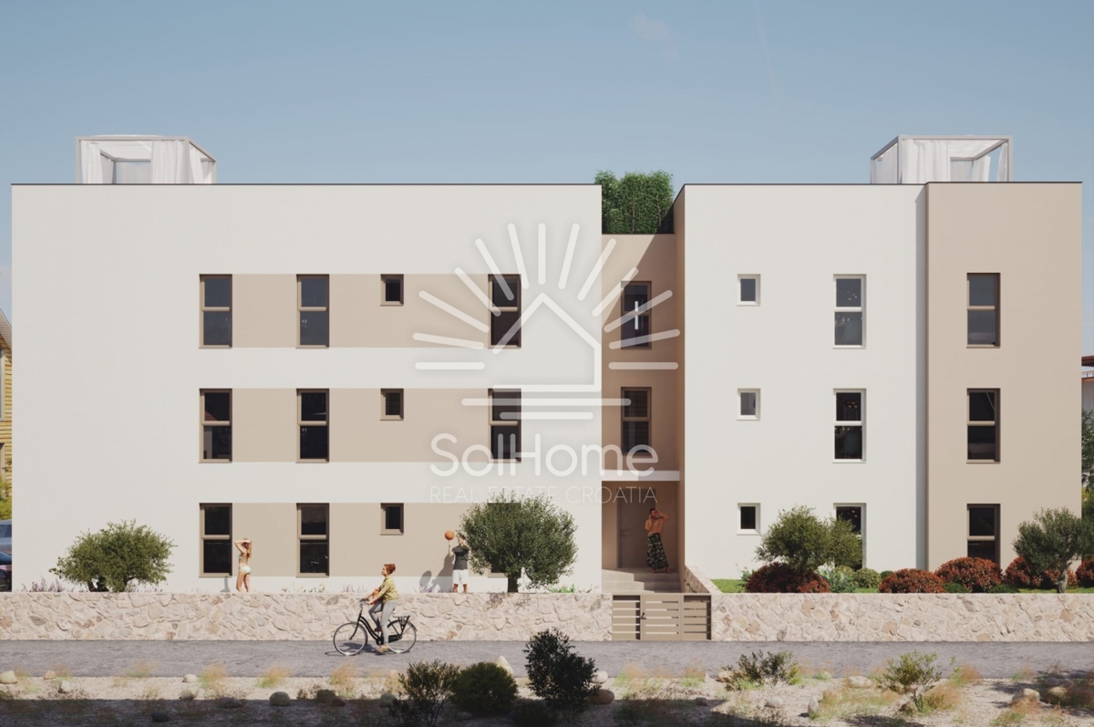 Apartmaji na oddaljenosti 30 metrov od morja v Sukošanu blizu Zadra