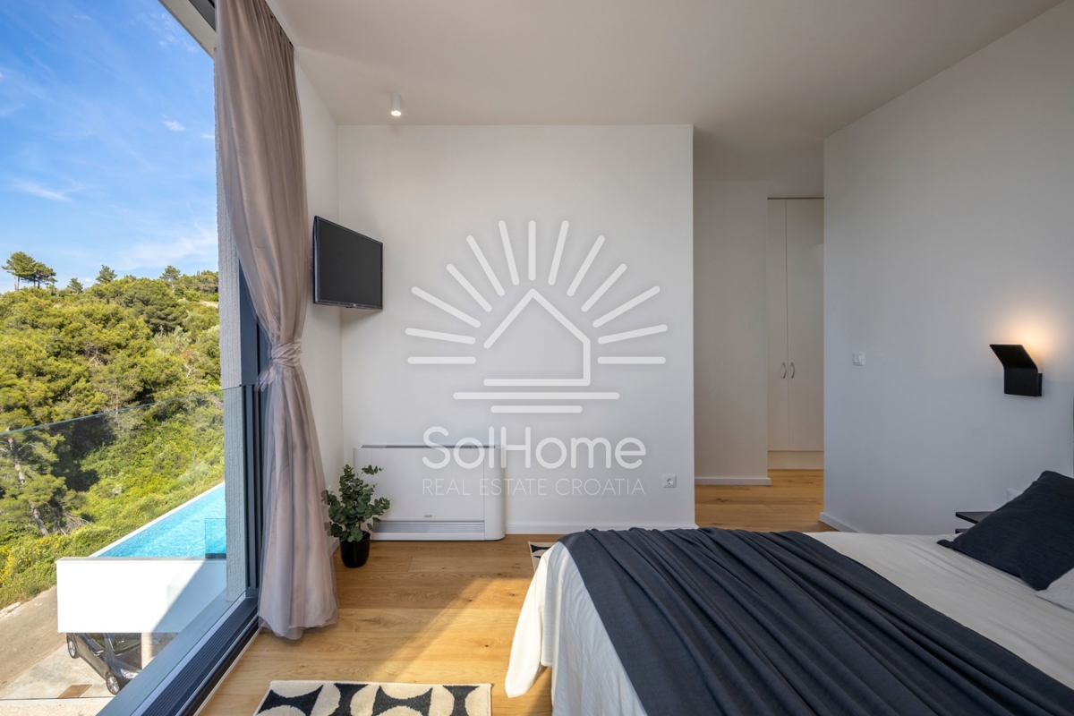 Čudovita vila z razgledom na morje in neskončnim bazenom na otoku Ugljanu