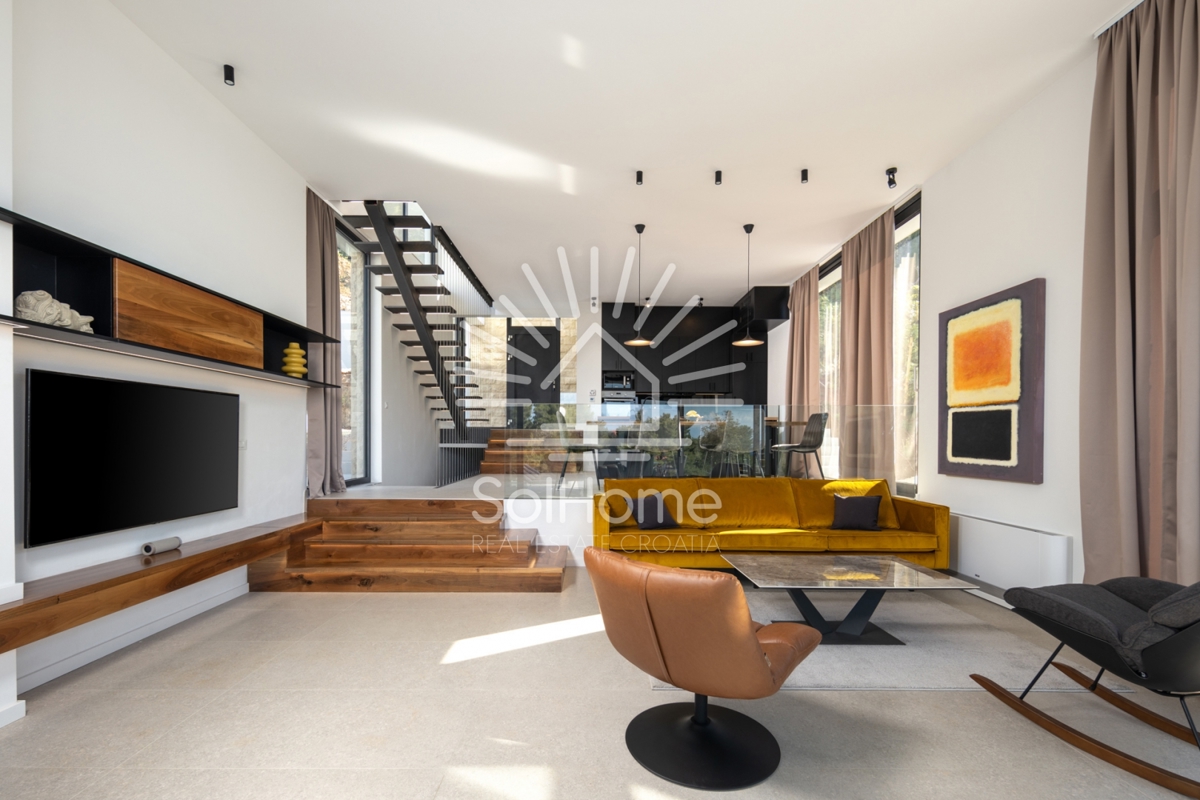 Čudovita vila z razgledom na morje in neskončnim bazenom na otoku Ugljanu