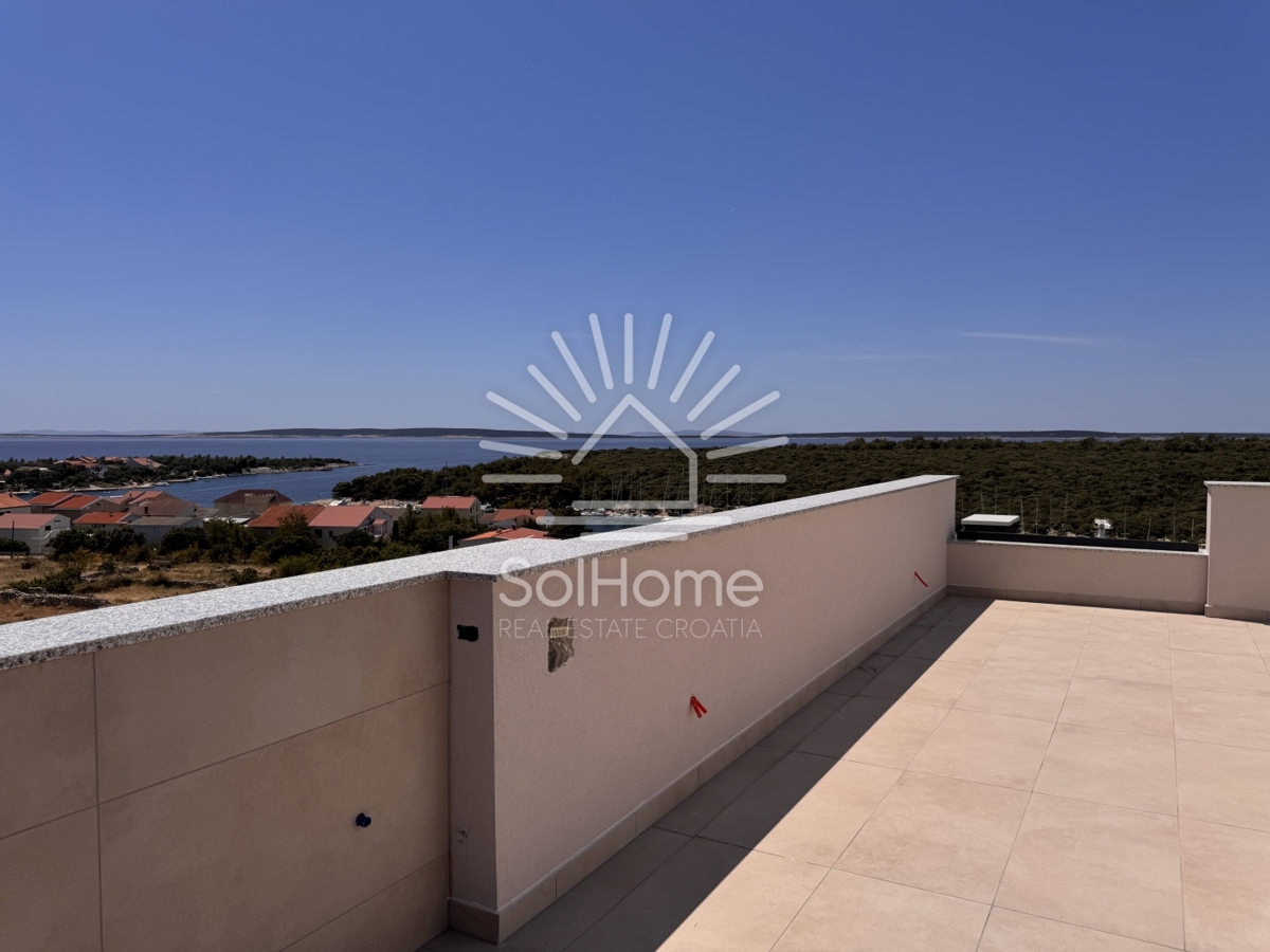 Apartmaji ob marini s pogledom na morje - v bližini Novalje, Hrvaška