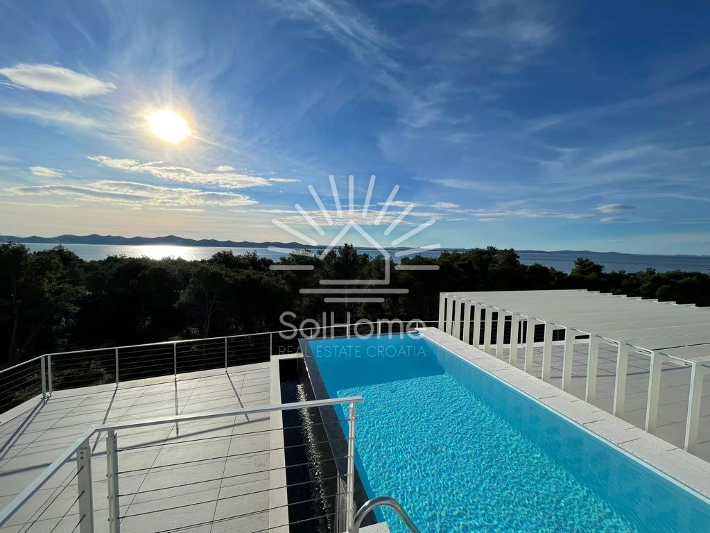 Razkošni apartmaji - 1. vrsta do morja