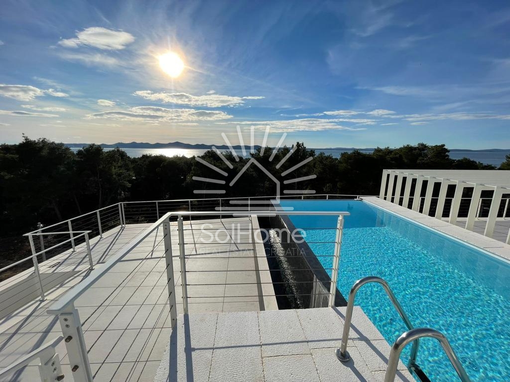 Razkošni apartmaji - 1. vrsta do morja