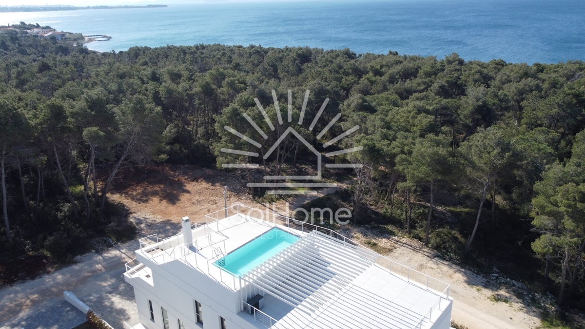 Razkošni apartmaji - 1. vrsta do morja