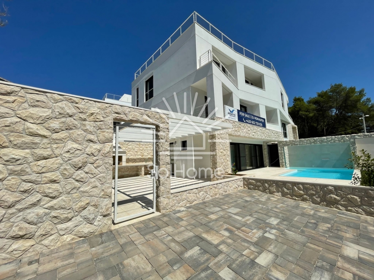 Razkošni apartmaji - 1. vrsta do morja