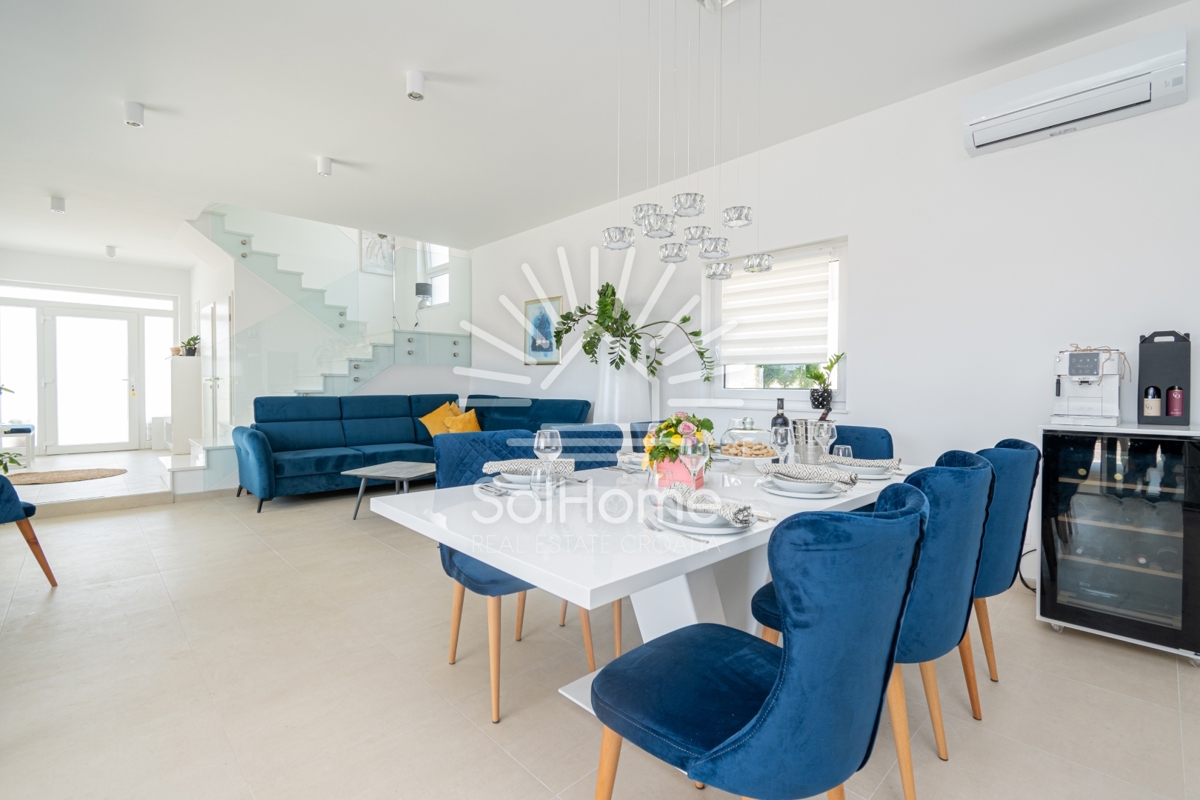 Fantastična hiša ob morju v Hrvaški - regija Zadar