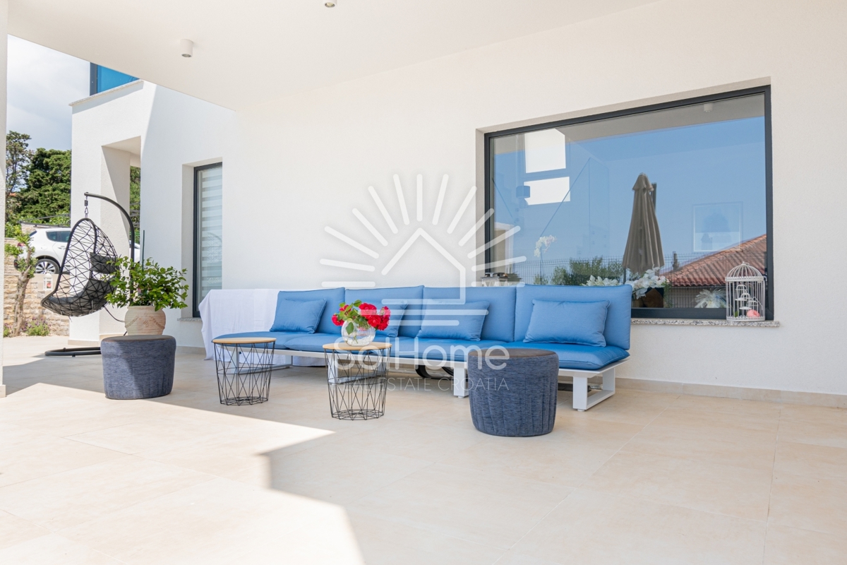 Fantastična hiša ob morju v Hrvaški - regija Zadar