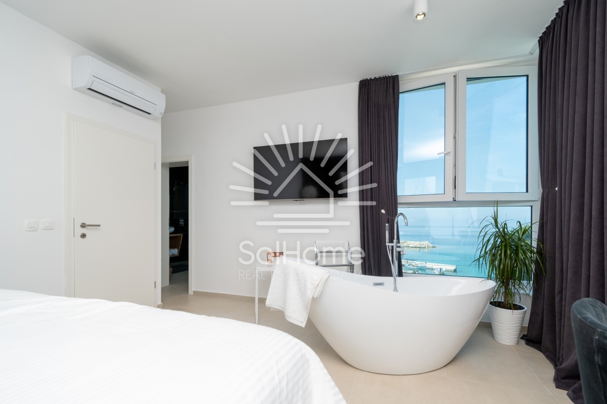 Fantastična hiša ob morju v Hrvaški - regija Zadar