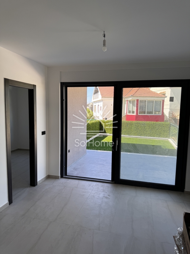 Penthouse apartmaji v Diklu/Zadru - 50 metrov od morja.