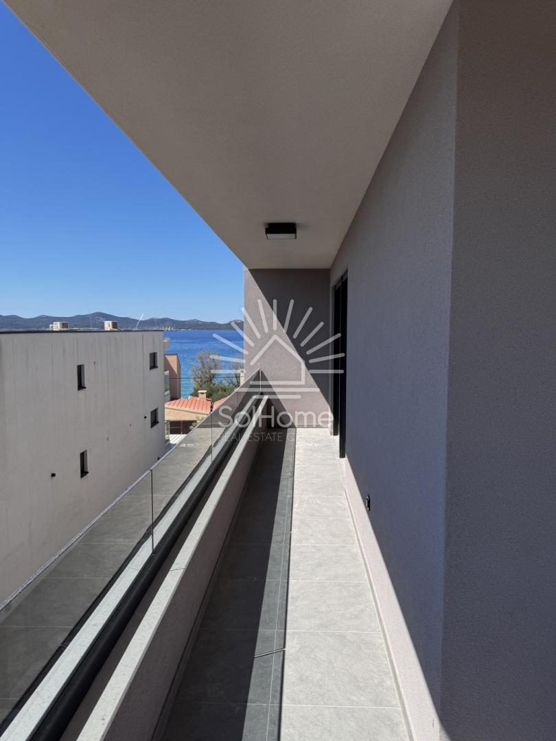 Penthouse apartmaji v Diklu/Zadru - 50 metrov od morja.