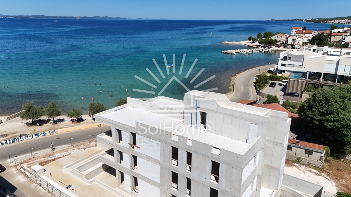 Razkošni penthouse apartmaji neposredno ob morju v Diklem/Zadru