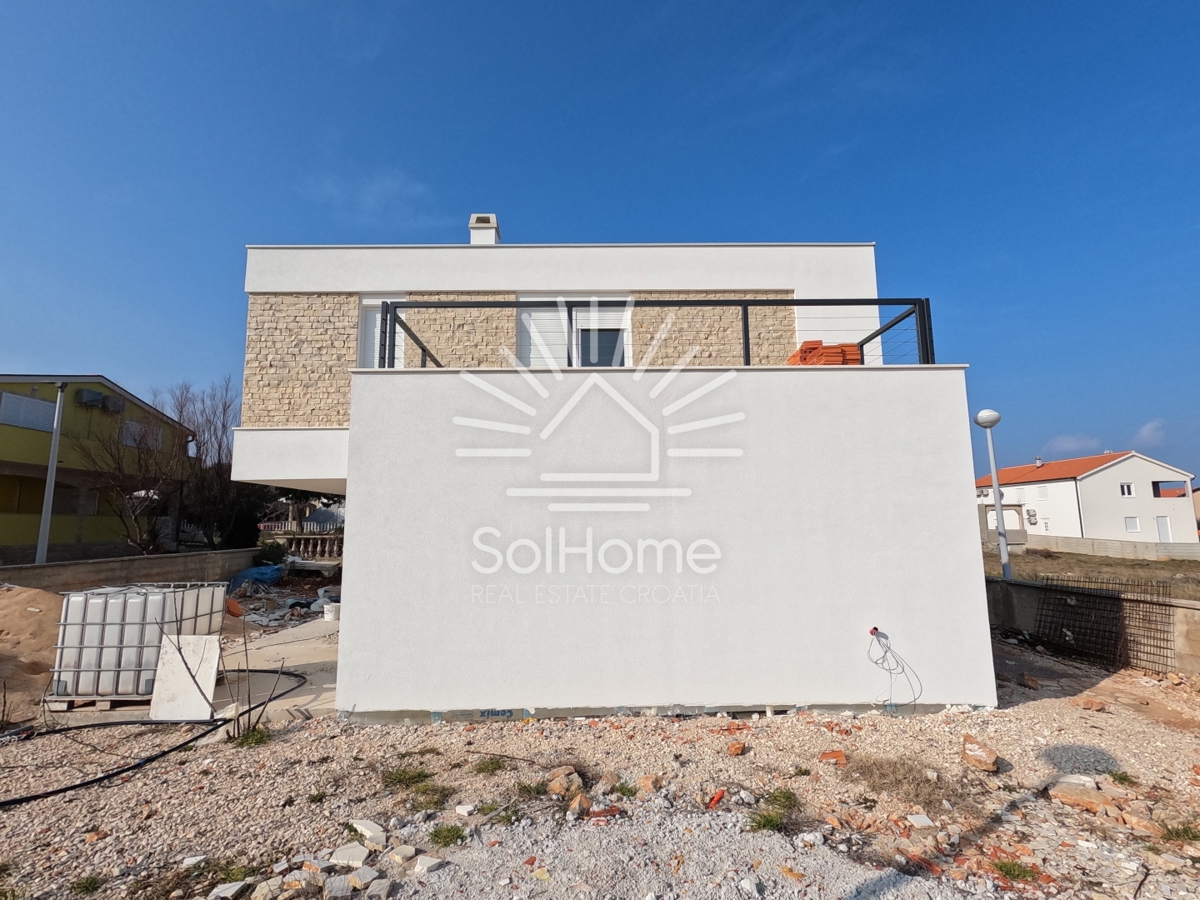 Ekskluzivna hiša naprodaj - bazen, garaža, pogled na morje - Vir, Hrvaška (100 m od morja)