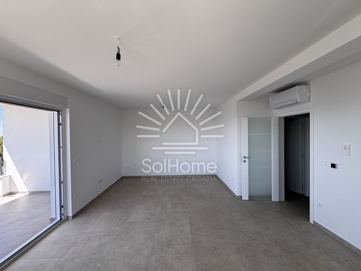 Apartmaji s pogledom na morje v Novalji / Hrvaška