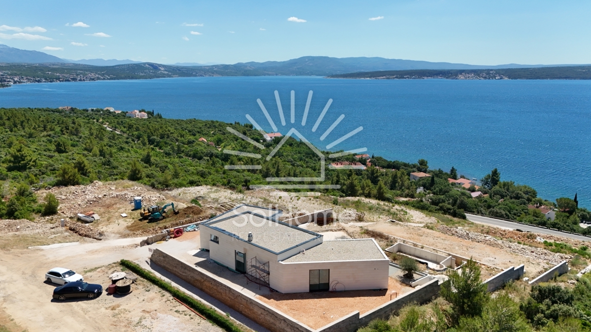 Hiša Maslenica, Jasenice, 176m2