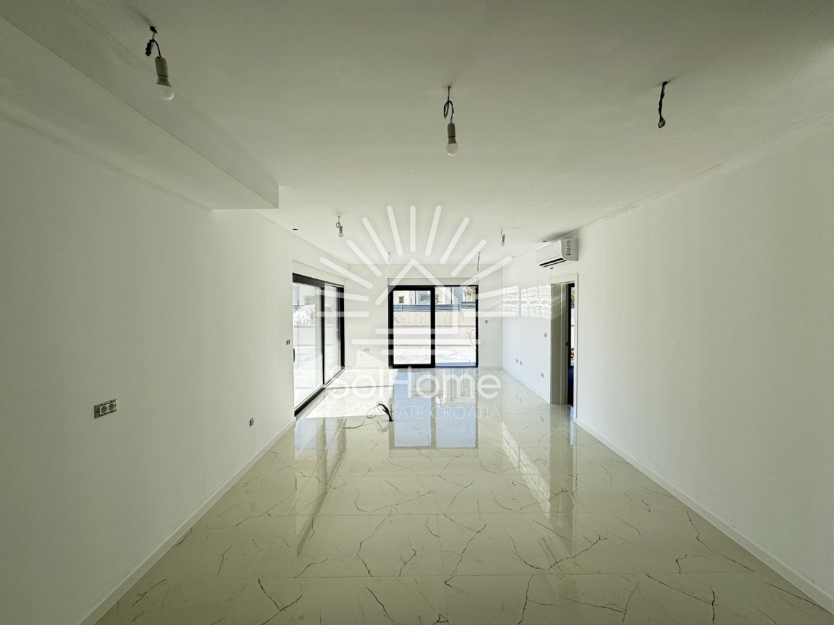 Razkošni apartmaji na vrhunski lokaciji - le 70 metrov od plaže