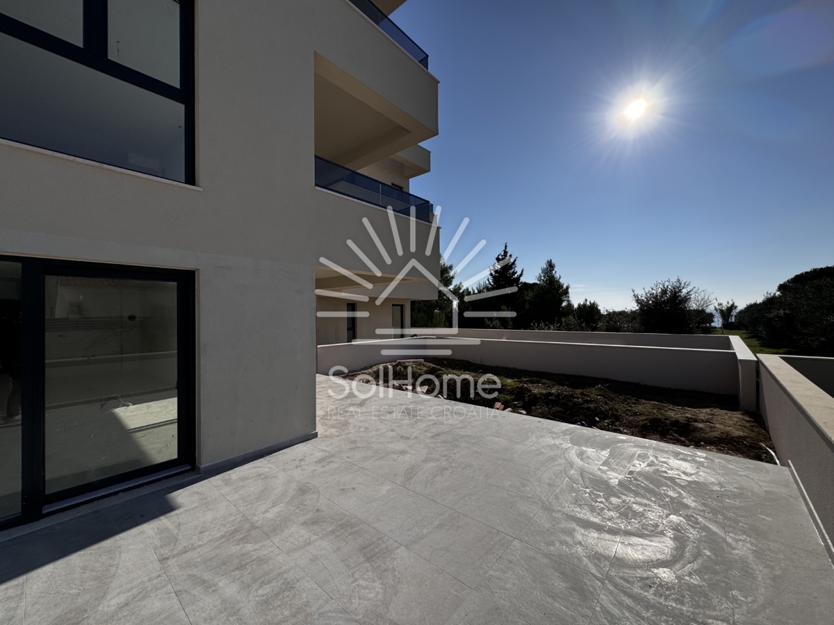 Razkošni apartmaji na vrhunski lokaciji - le 70 metrov od plaže