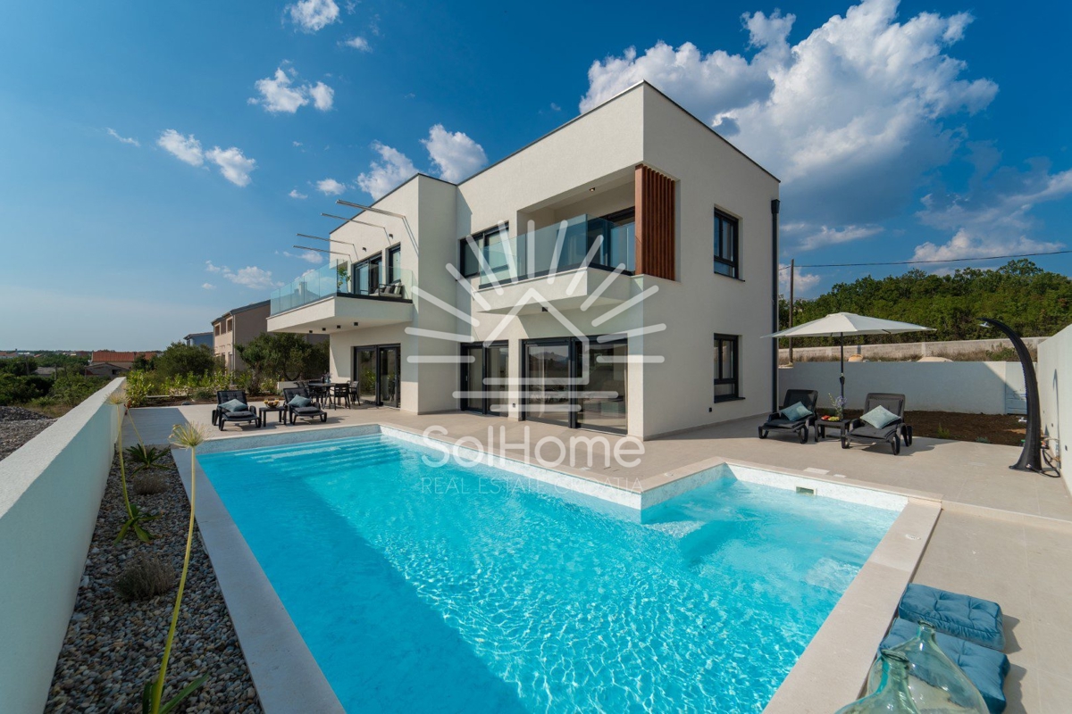 Ekskluzivna nova vila z panoramskim pogledom na morje v bližini Zadra, Hrvaška.