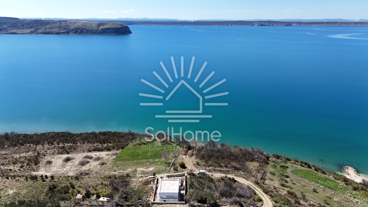 Hiša ob morju v Ražancu