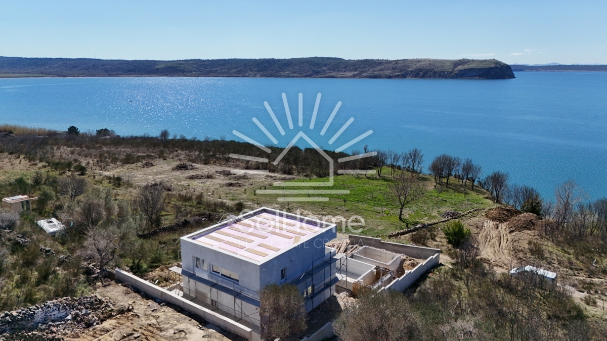 Hiša ob morju v Ražancu