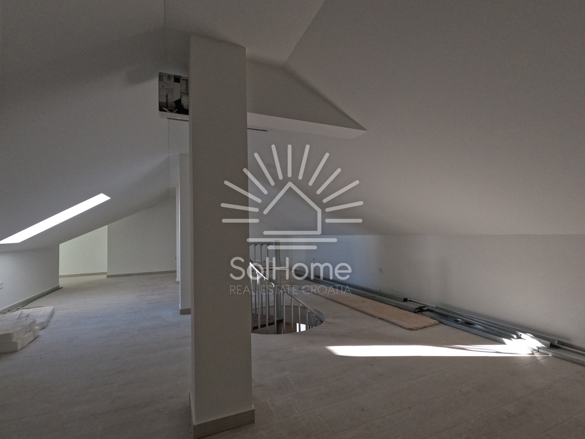 Stan v prvi vrsti ob morju - ob sami obali