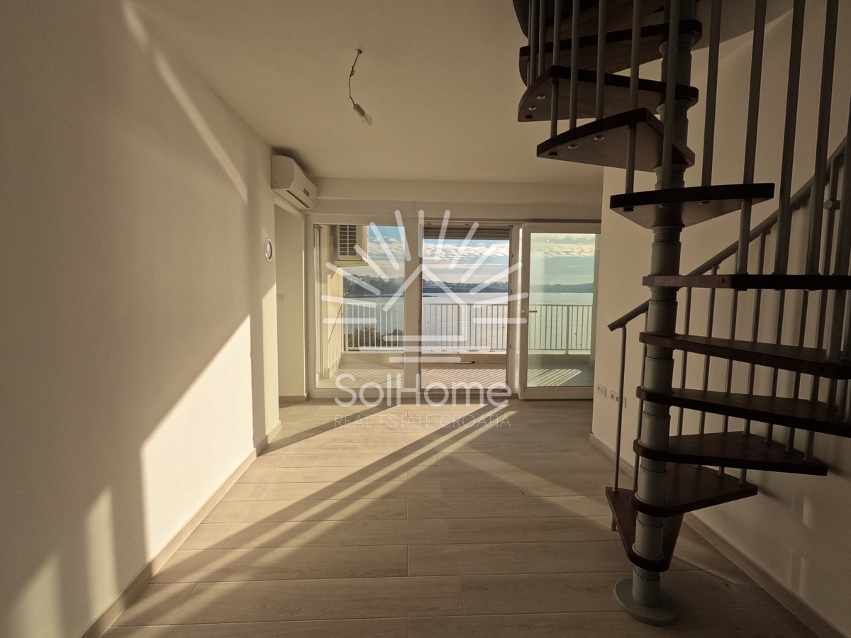 Stan v prvi vrsti ob morju - ob sami obali