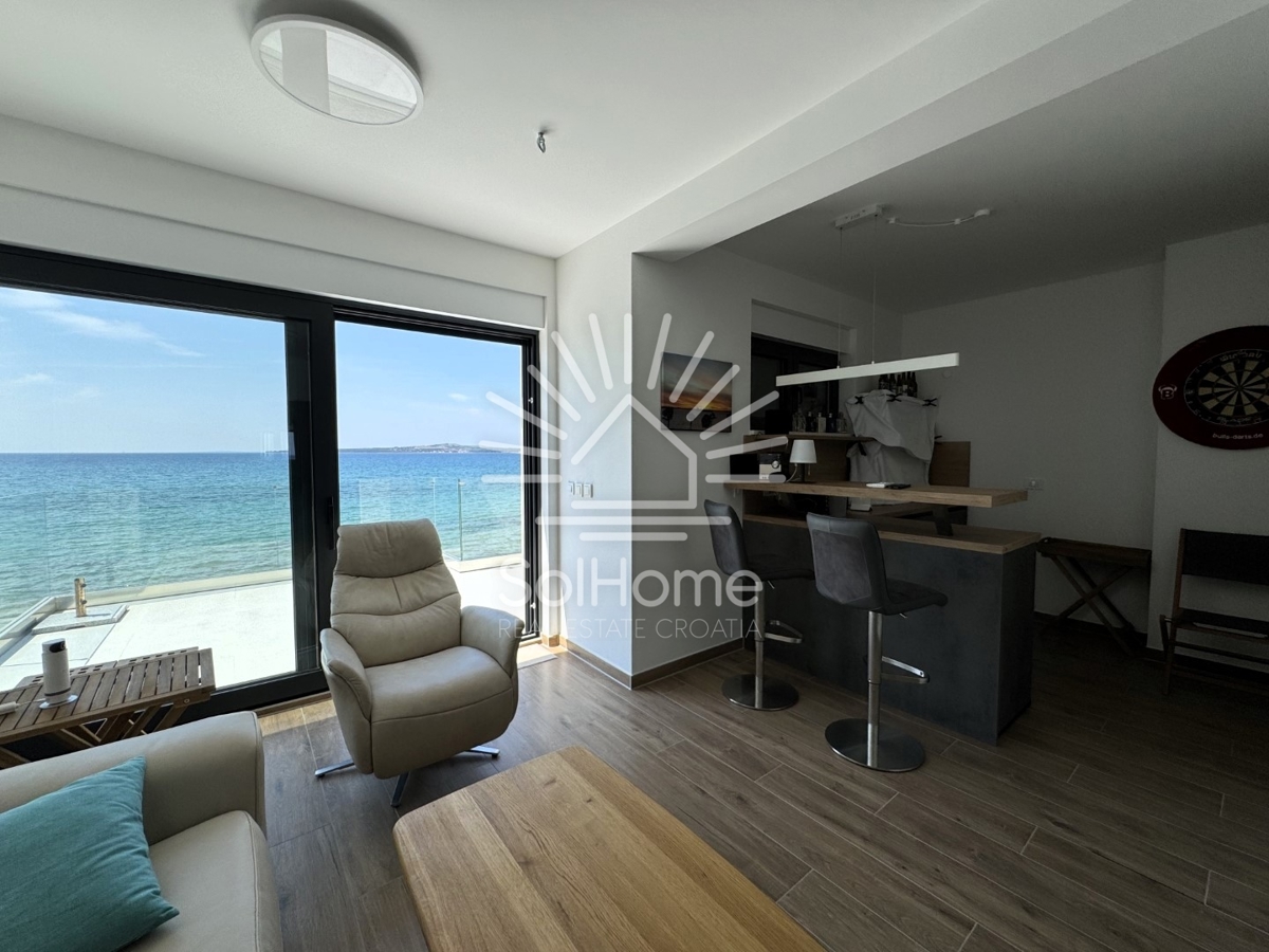 Ekskluzivna Dvojna Vila - Prva Vrstica ob Morju - Naprodaj v Privlaki blizu Zadra