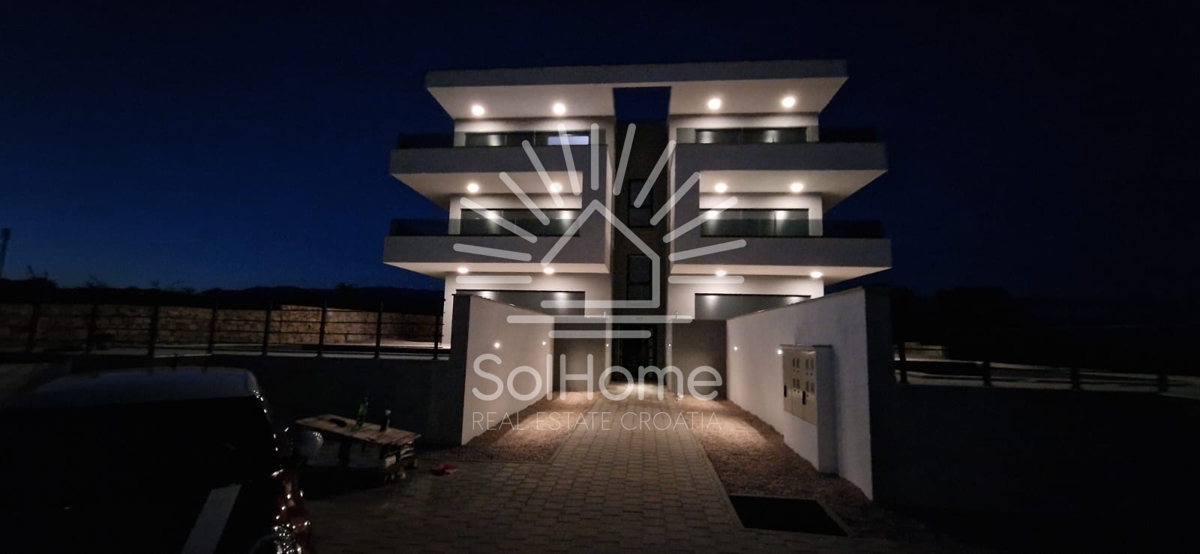 Apartma s pogledom na morje in mesto, Novalja - Hrvaška