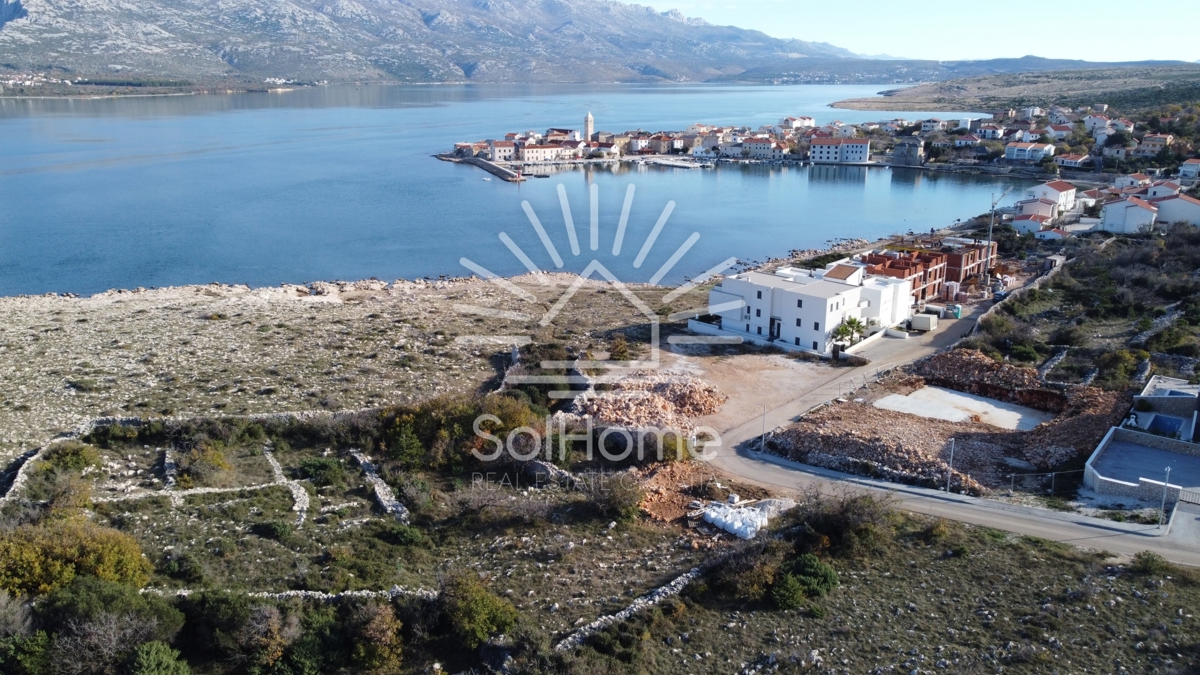 Sodobna luksuzna vila / 2. vrsta do morja