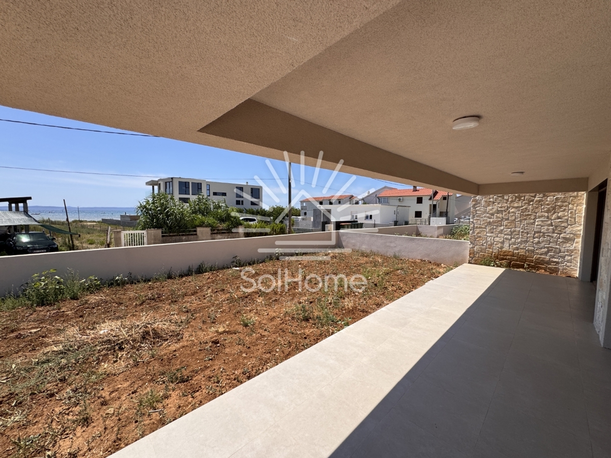 Apartma drugi vrstici do morja - blizu Zadra