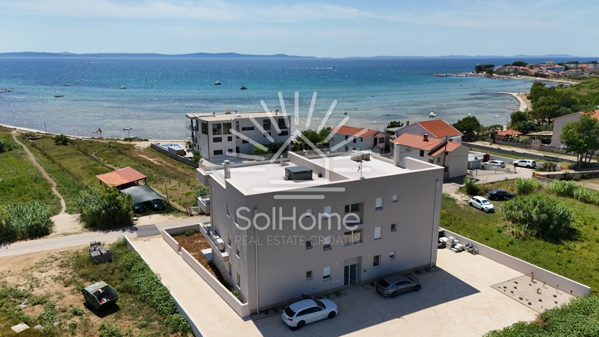 Apartma drugi vrstici do morja - blizu Zadra