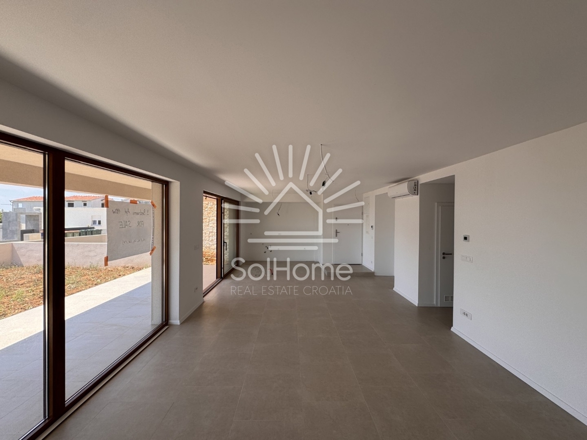 Apartma drugi vrstici do morja - blizu Zadra