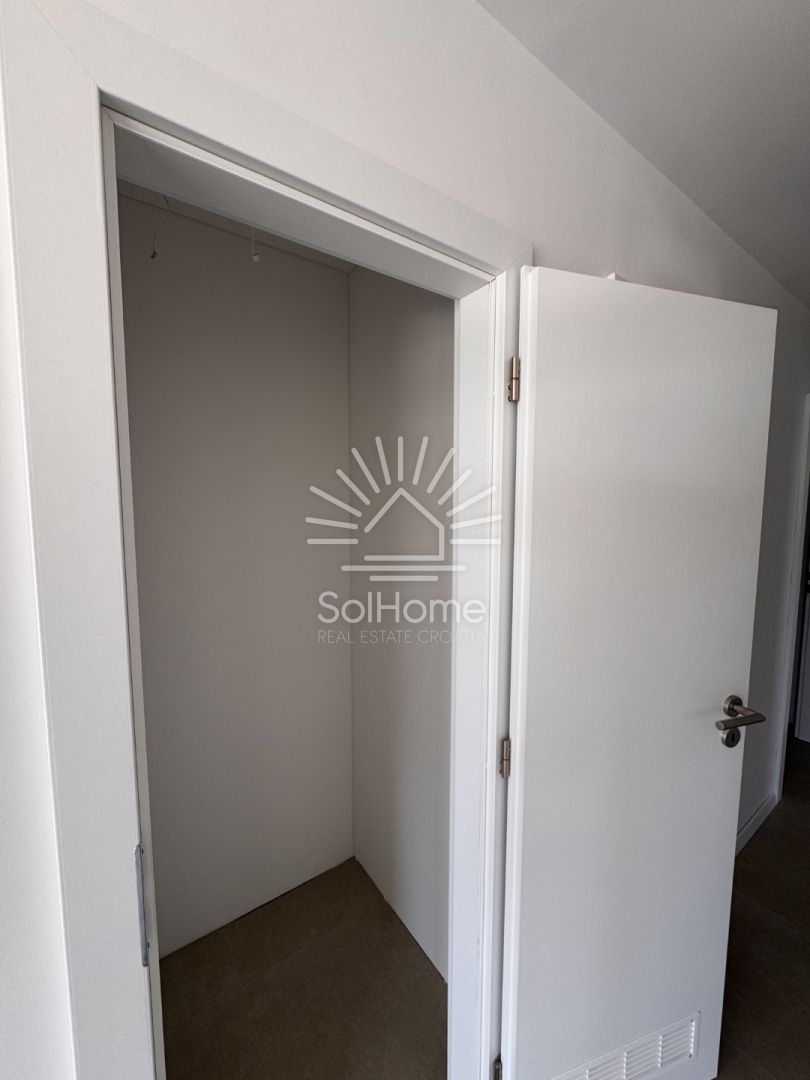 Apartma drugi vrstici do morja - blizu Zadra