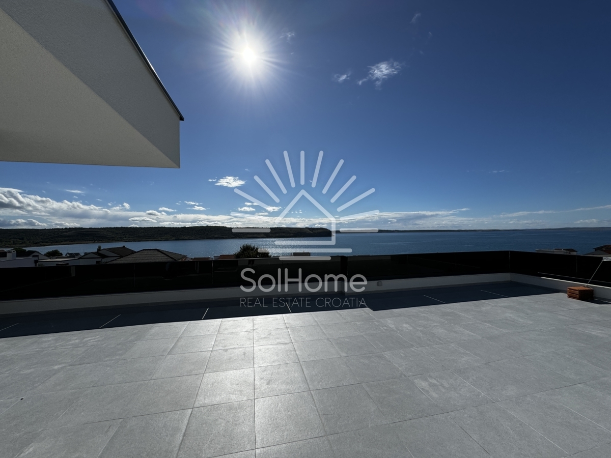 Na prodajo - Hiša sanj z bazenom in pogledom na morje - Rtina, Hrvaška