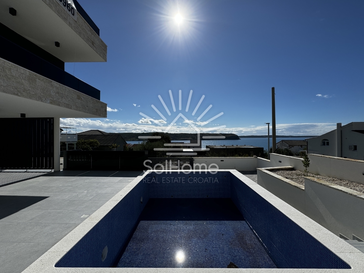 Na prodajo - Hiša sanj z bazenom in pogledom na morje - Rtina, Hrvaška