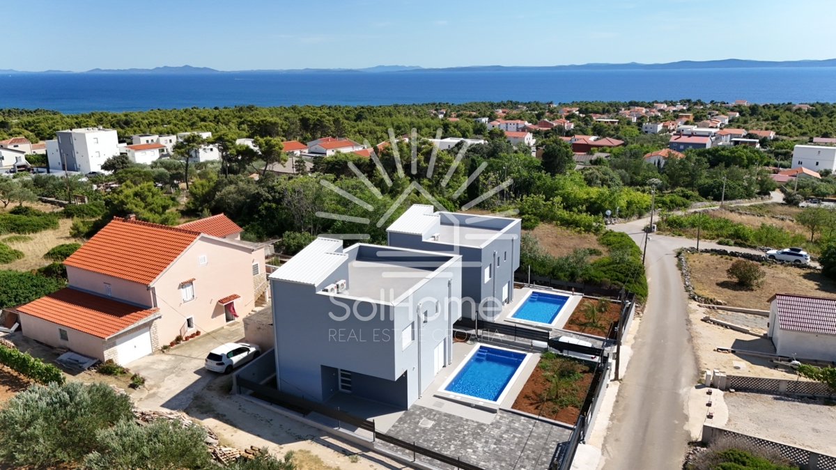 Hiše s panoramskim pogledom na morje in strešno teraso v Viru / Hrvaška