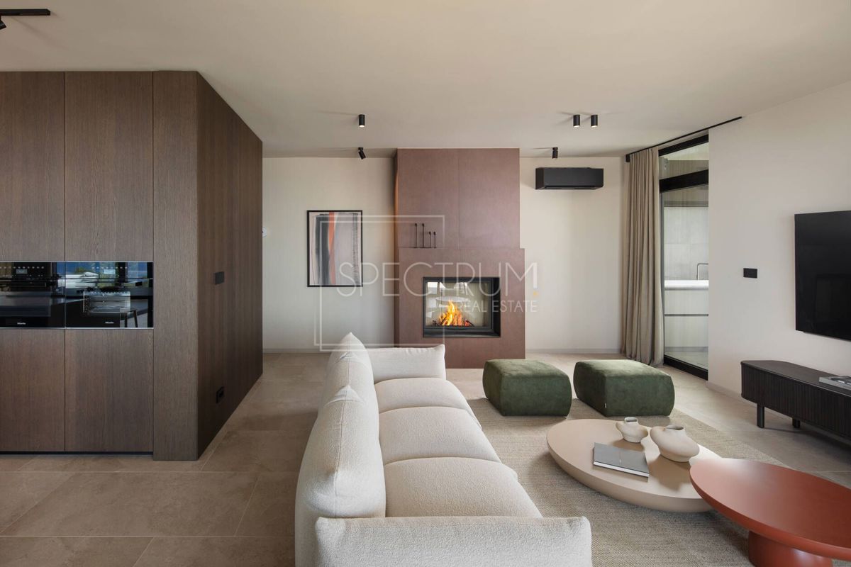 Okolica Labina, unikatna vila s čudovitim pogledom na morje!