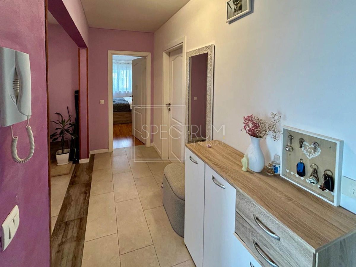 Novigrad, udobno stanovanje z 2 spalnicama