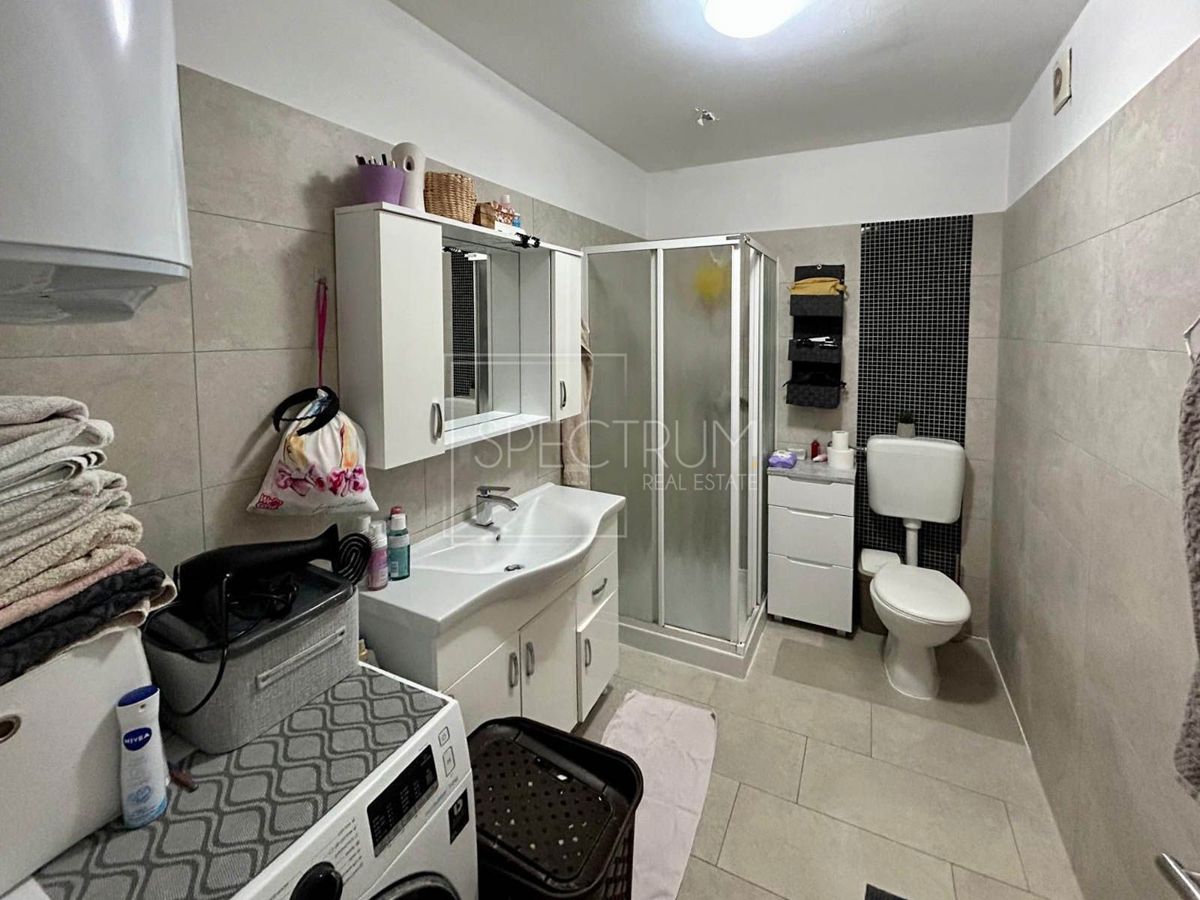 Novigrad, udobno stanovanje z 2 spalnicama